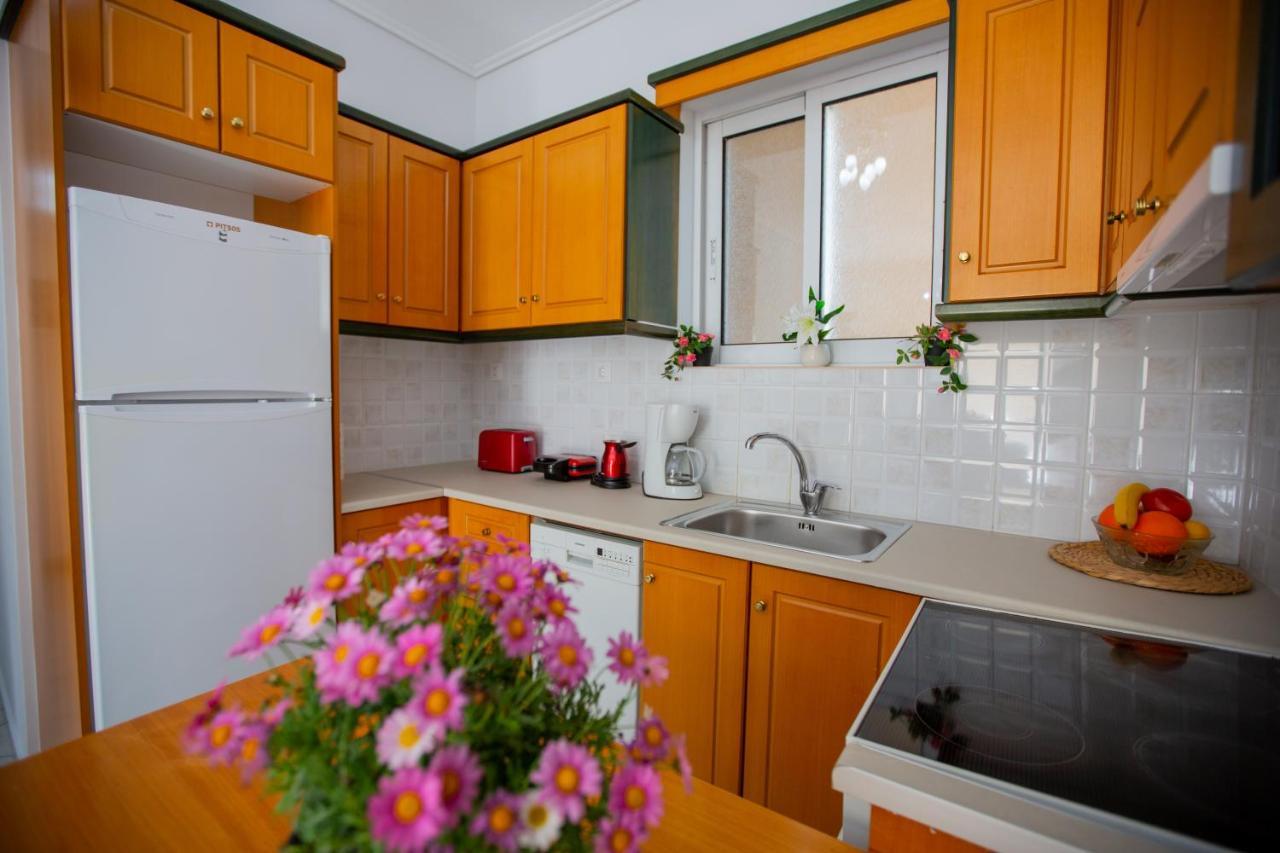 Poly'S Charming Home - City Center & Near The Beach 2Bedroom Apartment 纳弗帕克托斯 外观 照片