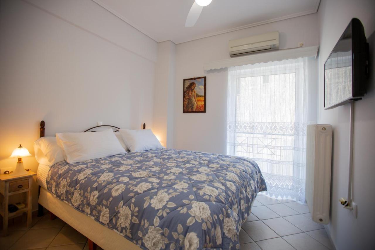 Poly'S Charming Home - City Center & Near The Beach 2Bedroom Apartment 纳弗帕克托斯 外观 照片